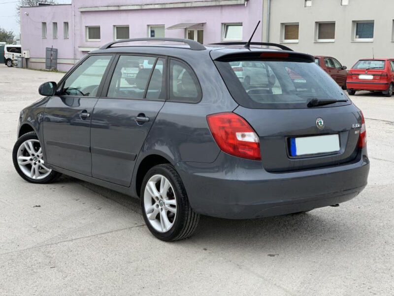 Levná autopůjčovna Praha